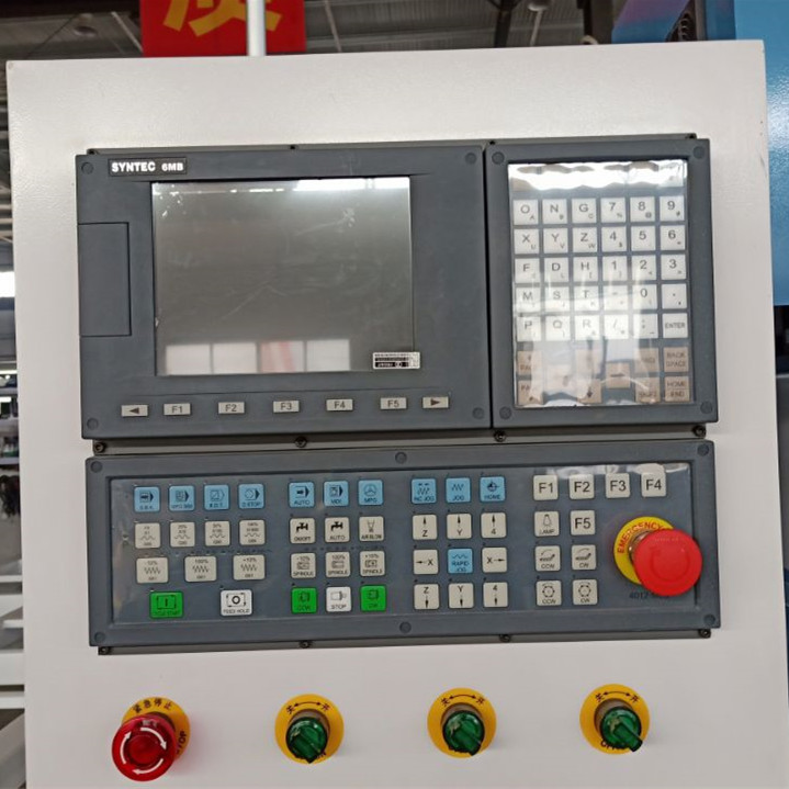 4 Axis CNC Machining Centre Milling Machine