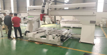 Work table Moving 5 Axis CNC Router