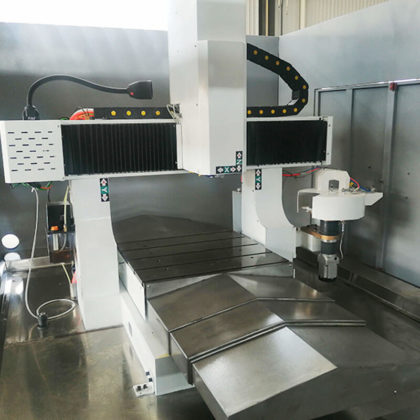 Fully Enclosed ATC Small CNC Engraving Machine