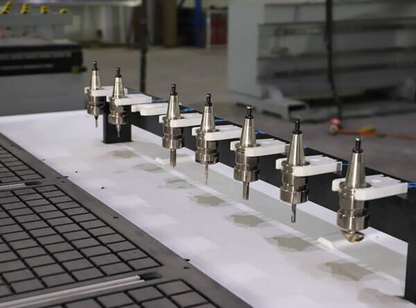 Werkzeuge und Bits für CNC-Fräsen