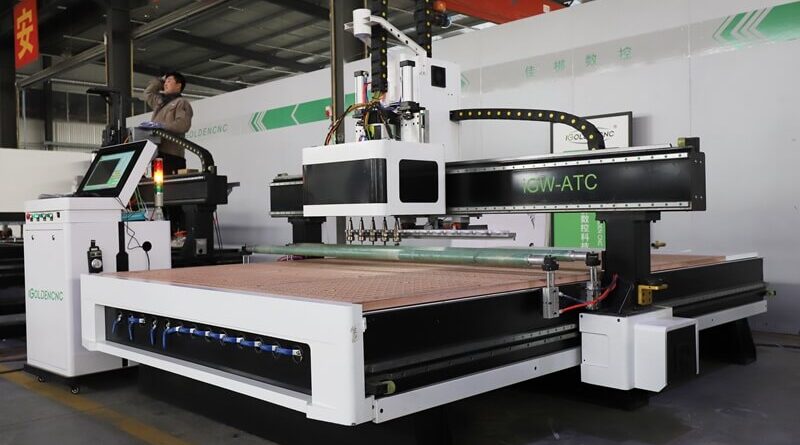 CNC Router with Oscillating Knife