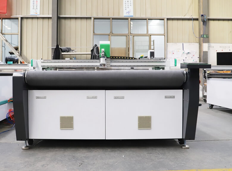 CNC Oscillating Tangential Knife Cutting Machine