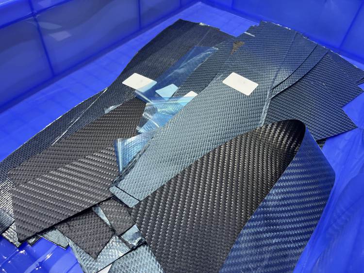 carbon fiber cutting machine